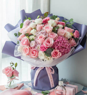 粉玫瑰花代表什么意思,紫色玫瑰花代表什么意思